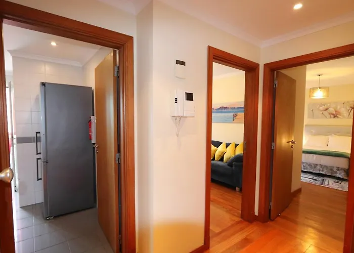 דירה Apartment, With Pool פונשל